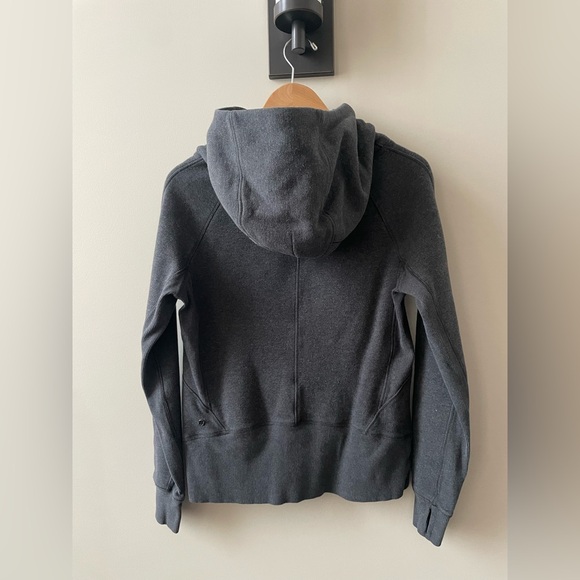 Lululemon Under Wraps Pullover - size 8 Heather Grey. - Picture 5 of 15